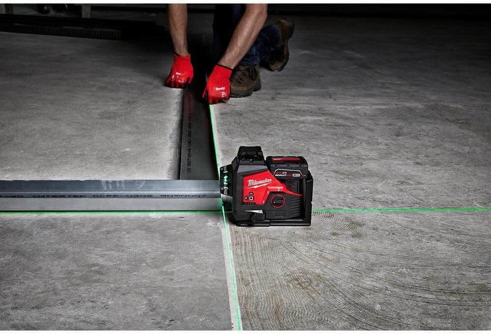 Milwaukee M12 Green Beam 360 review setup and first use experience